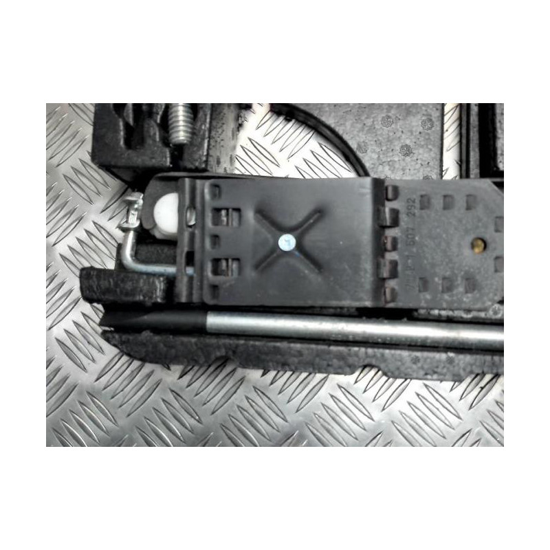 Cric MINI MINI 1 R50/R53 PHASE 1 d’occasion