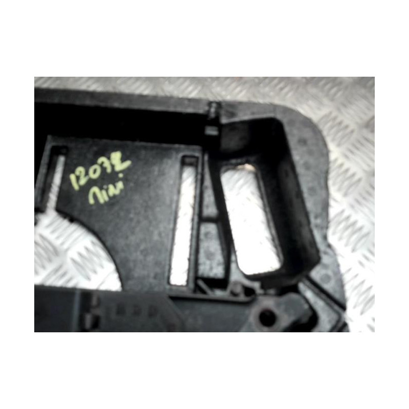 Cric MINI MINI 1 R50/R53 PHASE 1 d’occasion