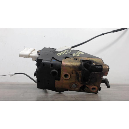 Serrure avant droit PEUGEOT 407 PHASE 1 d’occasion