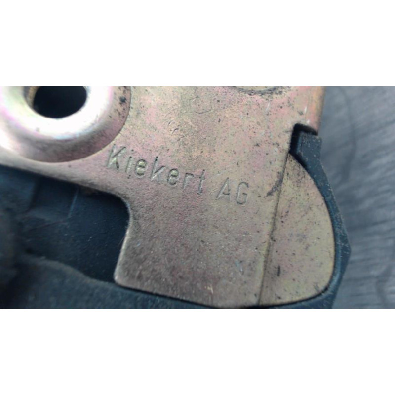 Serrure avant droit PEUGEOT 407 PHASE 1 d’occasion