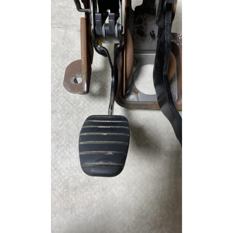 Pedalier RENAULT TWINGO 2 PHASE 1 d’occasion