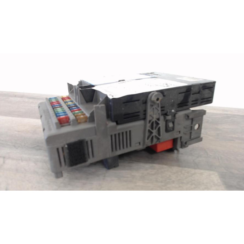 Boitier servitude moteur (BSM) RENAULT LAGUNA 2 PHASE 2 BREAK d’occasion