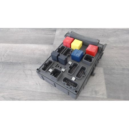 Boitier servitude moteur (BSM) RENAULT LAGUNA 2 PHASE 2 BREAK d’occasion
