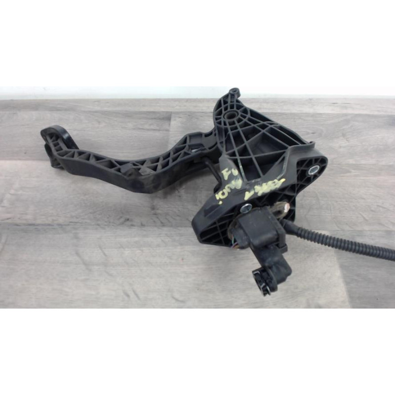 Pedale d'embrayage AUDI A1 1 PHASE 1 d’occasion