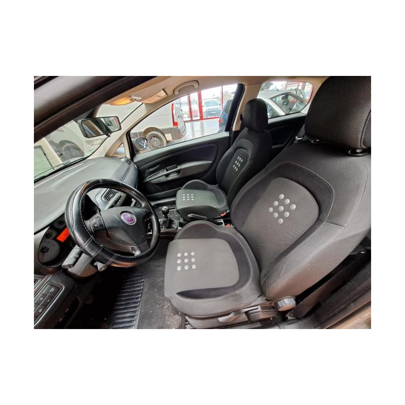 Attache ceinture arriere droit FIAT GRANDE PUNTO d’occasion