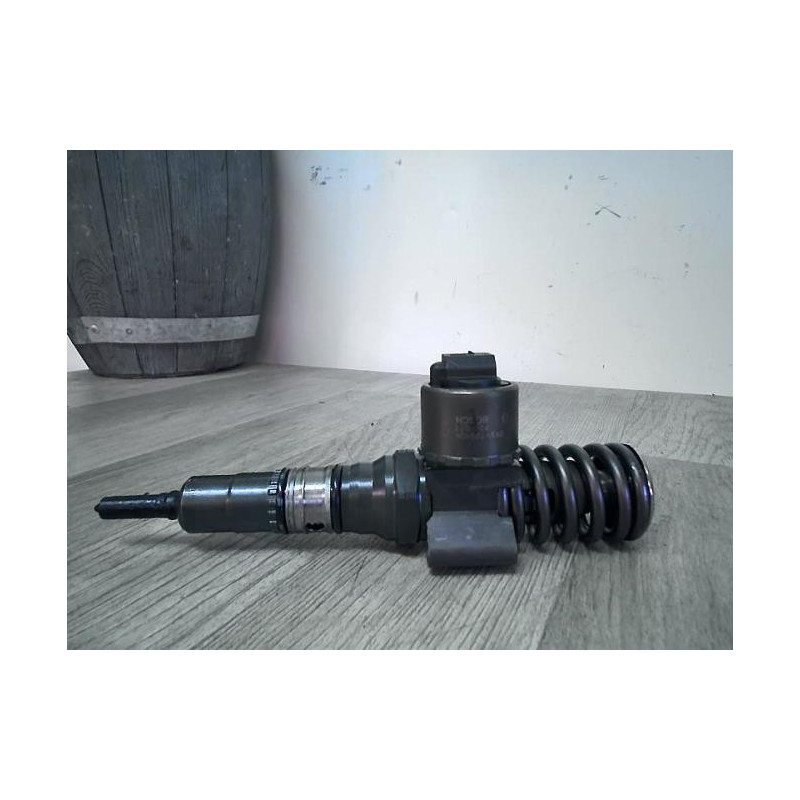 Injecteurs AUDI A4 2 AVANT PHASE 1 BREAK d’occasion