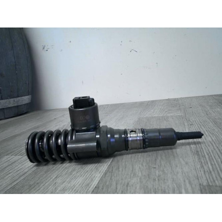 Injecteurs AUDI A4 2 AVANT PHASE 1 BREAK d’occasion