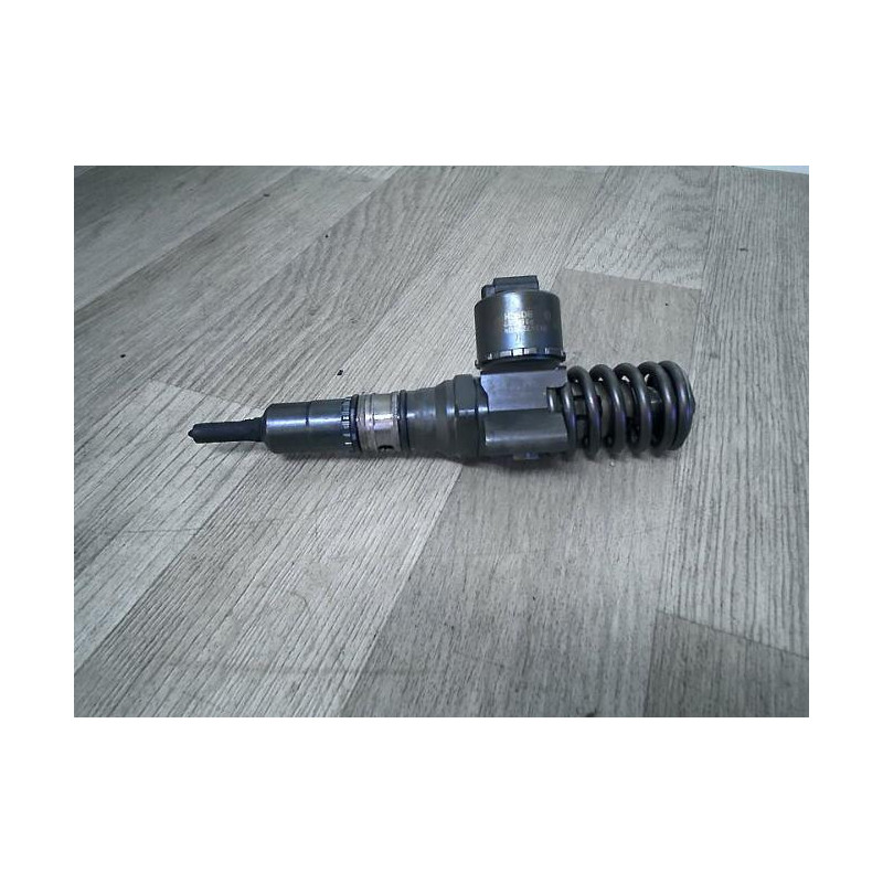 Injecteurs AUDI A4 2 AVANT PHASE 1 BREAK d’occasion