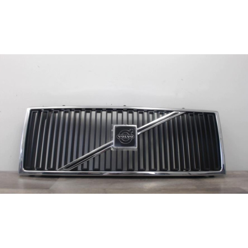 Grille de calandre VOLVO 740 PHASE 1 d’occasion