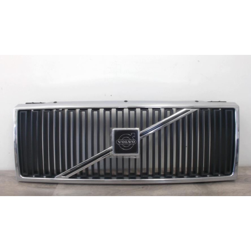 Grille de calandre VOLVO 740 PHASE 1 d’occasion
