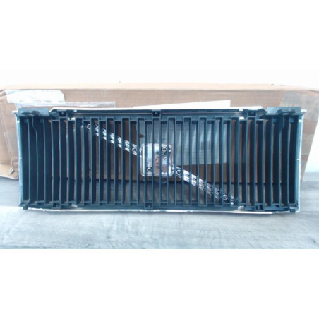 Grille de calandre VOLVO 740 PHASE 1 d’occasion