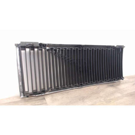 Grille de calandre VOLVO 740 PHASE 1 d’occasion