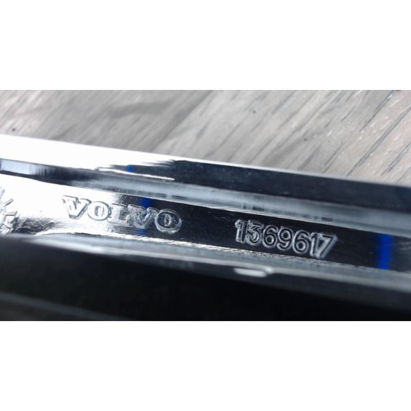 Grille de calandre VOLVO 740 PHASE 1 d’occasion