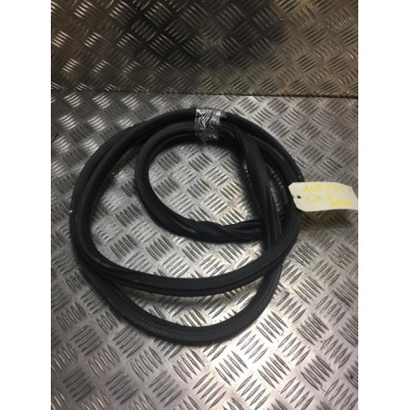 Joint de porte arriere gauche CITROEN C3 3 PHASE 1 d’occasion