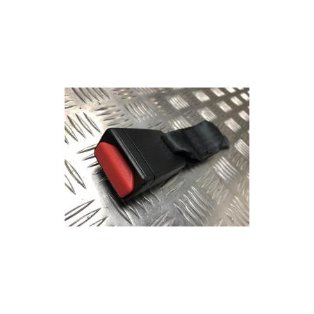 Attache ceinture arriere centrale DACIA SANDERO 2 PHASE 2 d’occasion