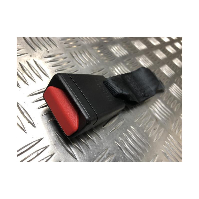 Attache ceinture arriere centrale DACIA SANDERO 2 PHASE 2 d’occasion