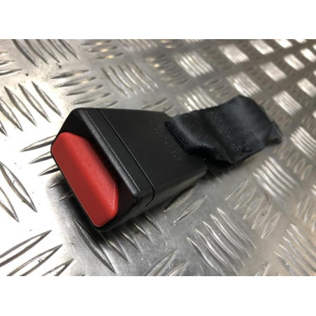 Attache ceinture arriere centrale DACIA SANDERO 2 PHASE 2 d’occasion