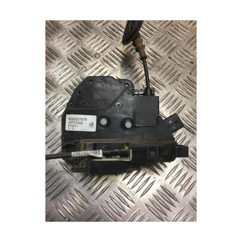 Serrure arriere droit RENAULT CLIO 4 PHASE 1 d’occasion