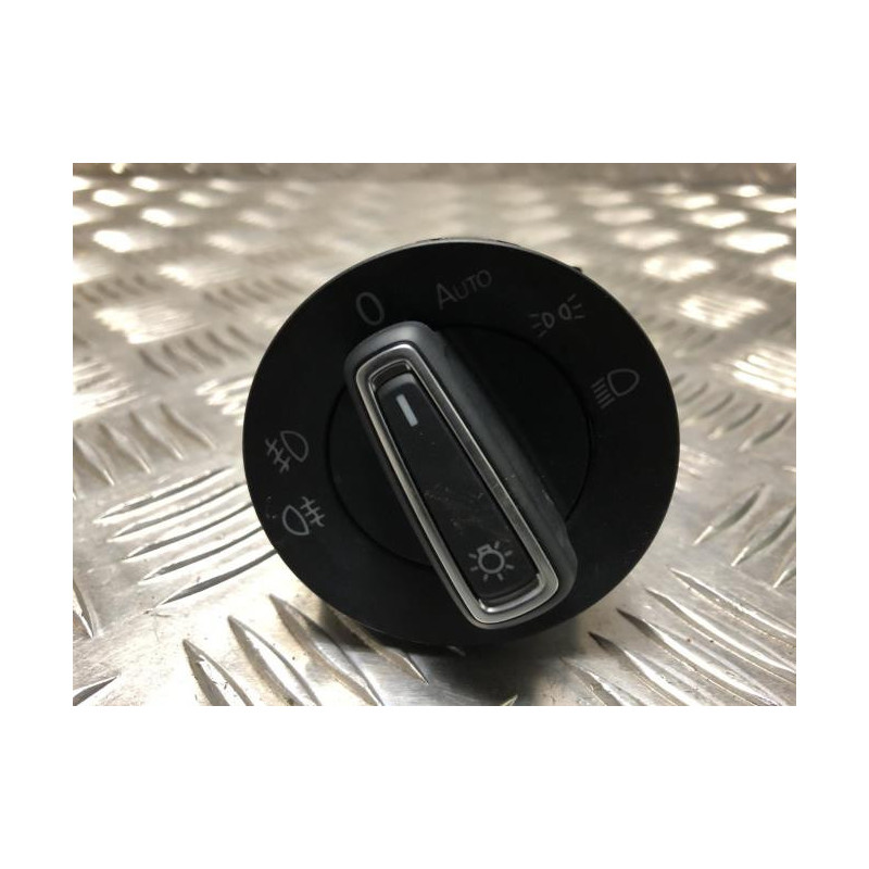 Commande de phare VOLKSWAGEN GOLF 7 PHASE 1 d’occasion