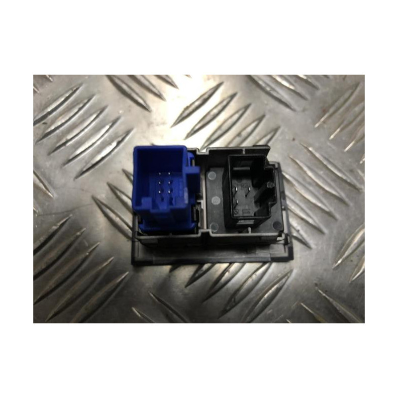 Bouton de warning VOLKSWAGEN GOLF 7 PHASE 1 d’occasion