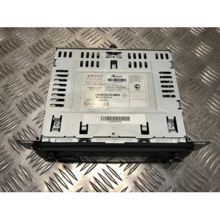 Autoradio d'origine RENAULT CLIO 4 PHASE 1 d’occasion