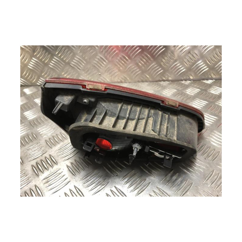 Feu arriere secondaire droit (feux) VOLKSWAGEN GOLF 7 PHASE 1 d’occasion