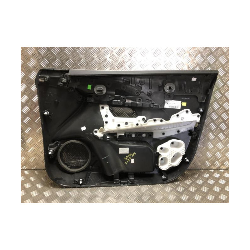 Panneau de porte avant gauche PEUGEOT 208 2 d’occasion