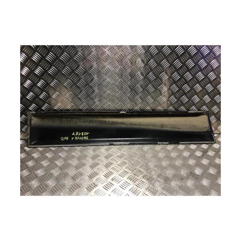 Baguette de porte avant droite DACIA DUSTER 1 PHASE 2 d’occasion