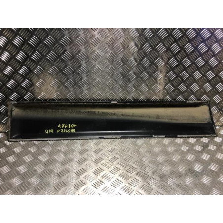 Baguette de porte avant droite DACIA DUSTER 1 PHASE 2 d’occasion