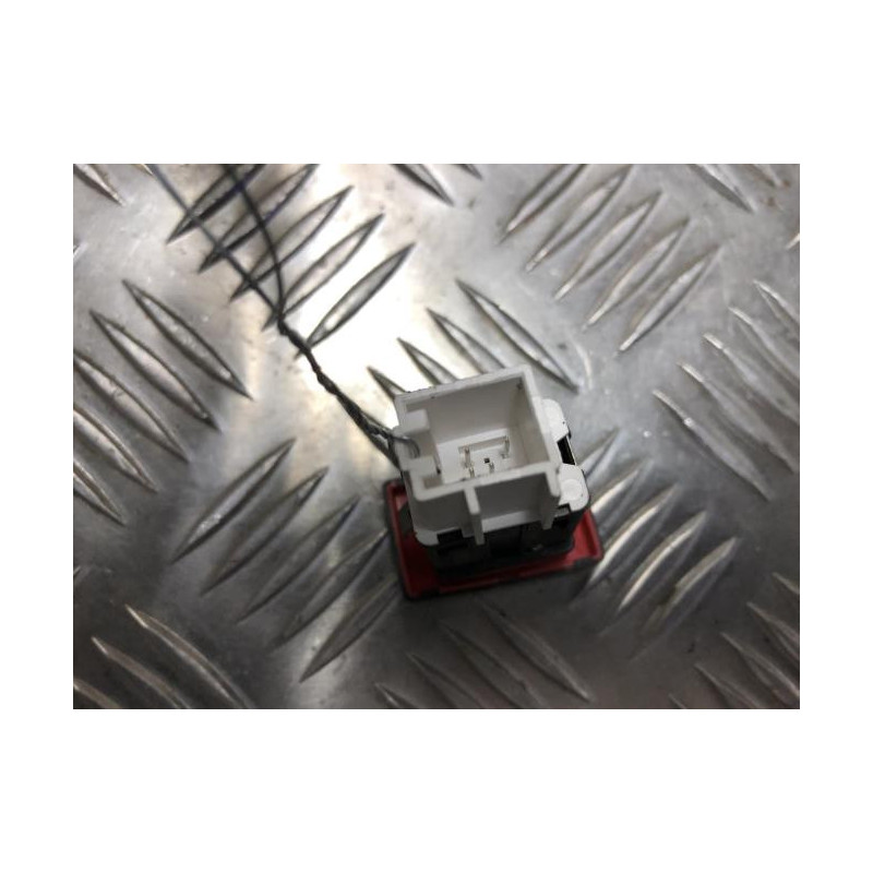 Bouton de warning VOLKSWAGEN GOLF 6 d’occasion