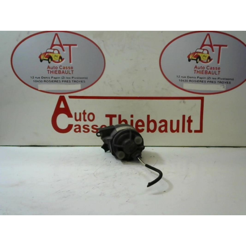 Anti brouillard droit (feux) AUDI A4 (B5) PHASE 1 d’occasion