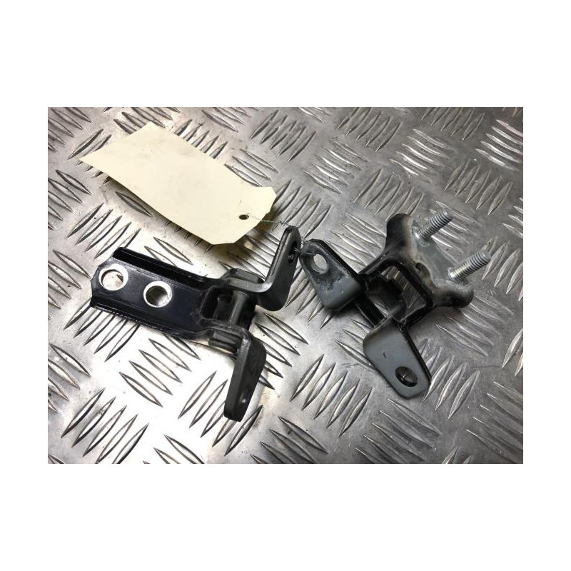 Charniere de porte arriere gauche MITSUBISHI ASX PHASE 3 d’occasion