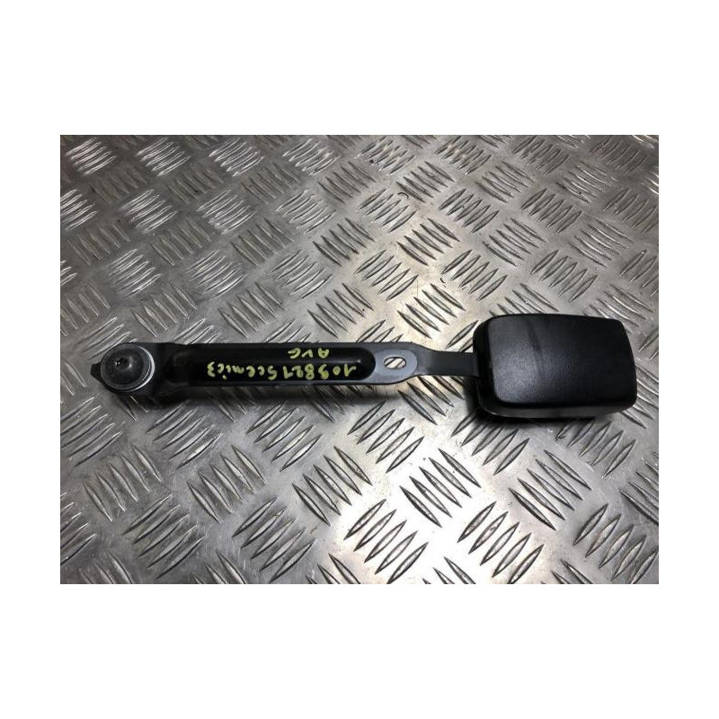 Attache ceinture avant gauche RENAULT GRAND SCENIC 3 PHASE 1 d’occasion