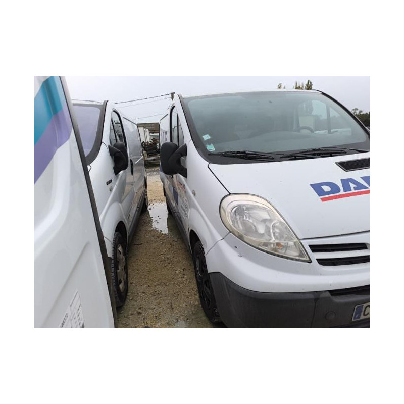 Support etrier frein (chape) avant droit NISSAN PRIMASTAR 1 PHASE 2 d’occasion