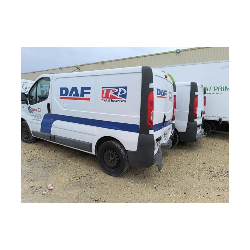 Support etrier frein (chape) avant droit NISSAN PRIMASTAR 1 PHASE 2 d’occasion