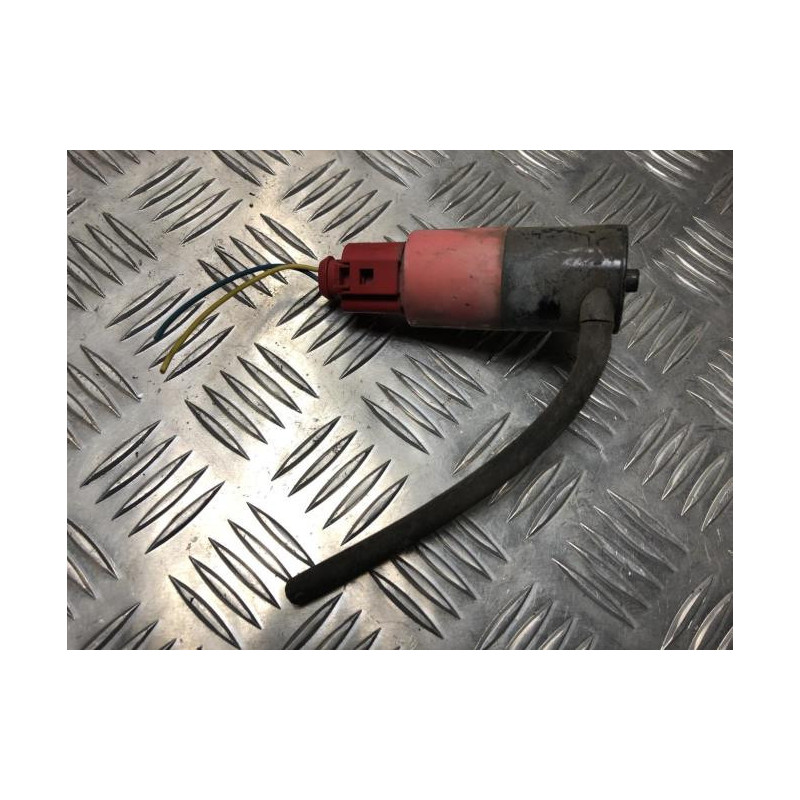 Pompe lave glace avant TOYOTA YARIS 2 PHASE 1 d’occasion