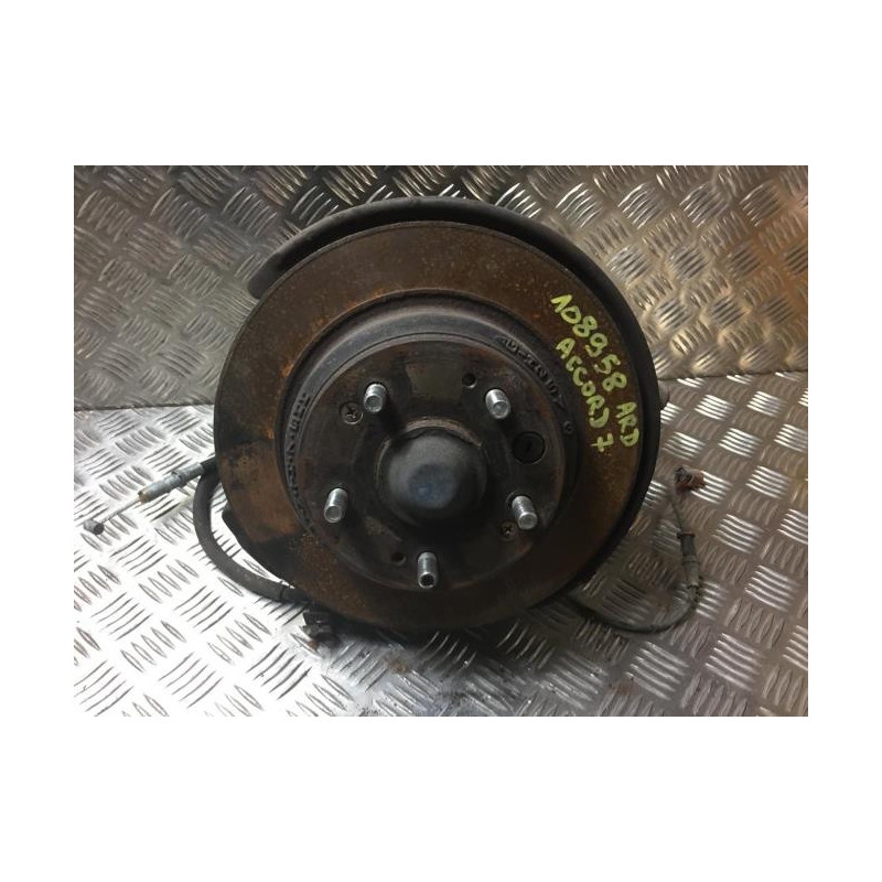 Fusee arriere droit HONDA ACCORD 7 PHASE 2 BREAK d’occasion