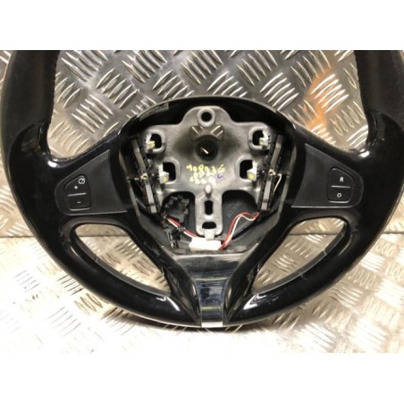 Volant RENAULT CLIO 4 PHASE 1 BREAK d’occasion
