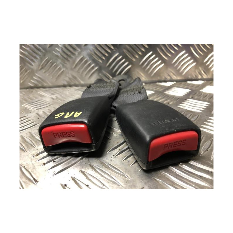 Attache ceinture arriere gauche HONDA ACCORD 7 PHASE 2 BREAK d’occasion