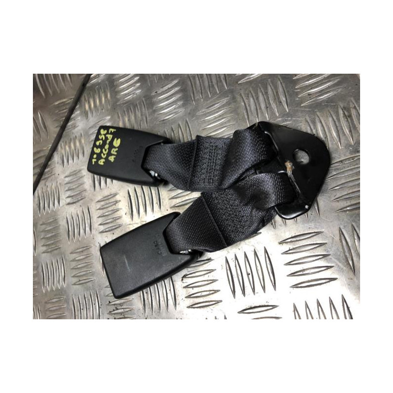 Attache ceinture arriere gauche HONDA ACCORD 7 PHASE 2 BREAK d’occasion