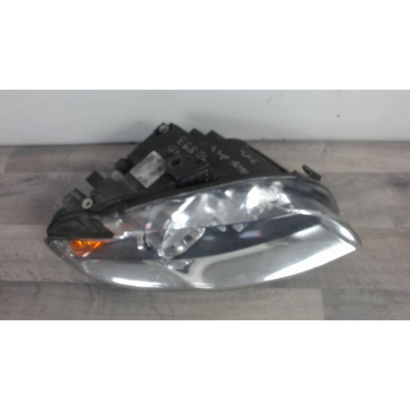 Optique avant principal droit (feux)(phare) AUDI A4 2 PHASE 2 d’occasion