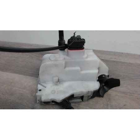 Serrure avant droit RENAULT TWINGO 2 PHASE 1 d’occasion