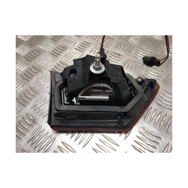Feu arriere secondaire droit (feux) RENAULT CLIO 4 PHASE 1 d’occasion