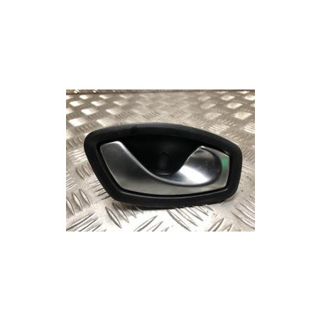 Poignee interieur avant droit RENAULT CLIO 4 PHASE 1 d’occasion