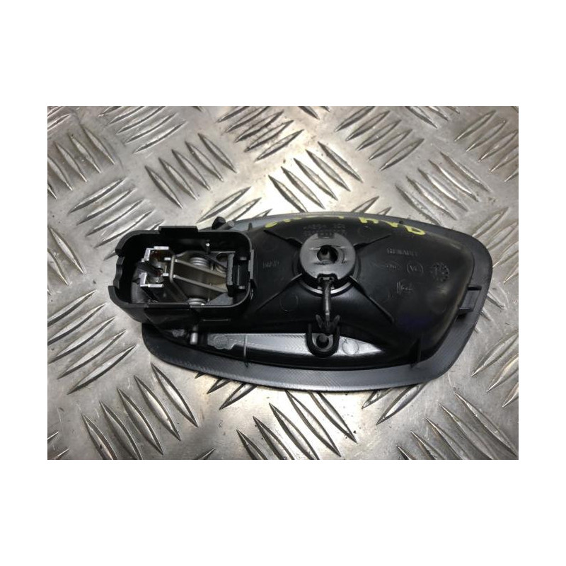 Poignee interieur avant droit RENAULT CLIO 4 PHASE 1 d’occasion