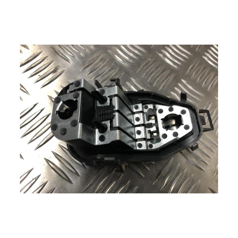 Platine feu arriere gauche RENAULT CLIO 4 PHASE 1 d’occasion