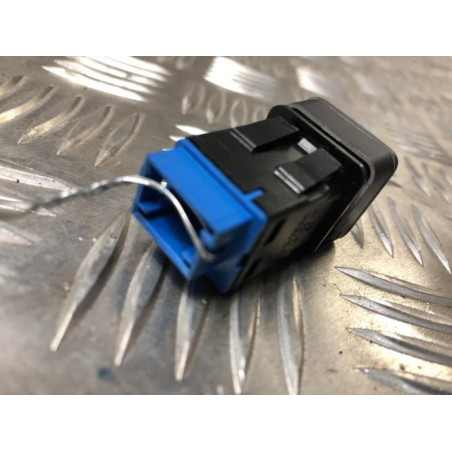 Bouton/Interrupteur CITROEN C3 3 PHASE 1 d’occasion
