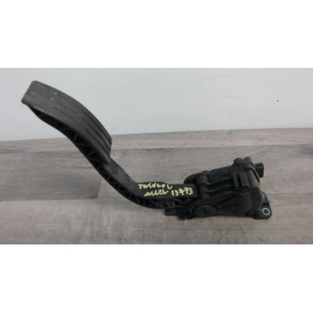 Pedale d'embrayage RENAULT TWINGO 2 PHASE 1 d’occasion