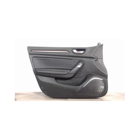 Panneau de porte avant gauche RENAULT MEGANE 4 PHASE 1 d’occasion