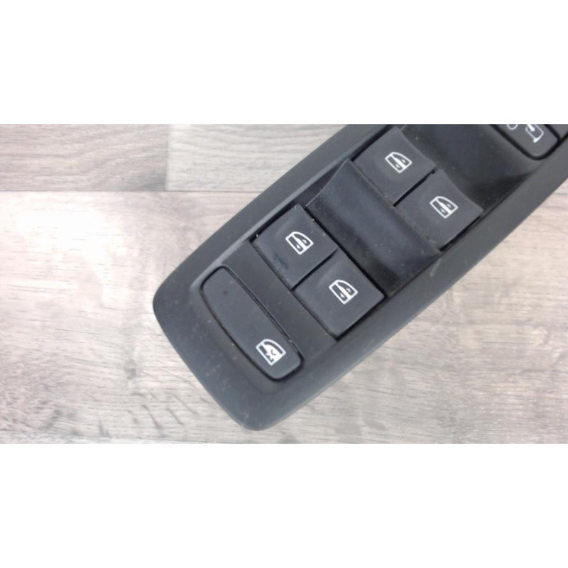 Interrupteur de leve vitre avant gauche RENAULT MEGANE 4 PHASE 1 d’occasion